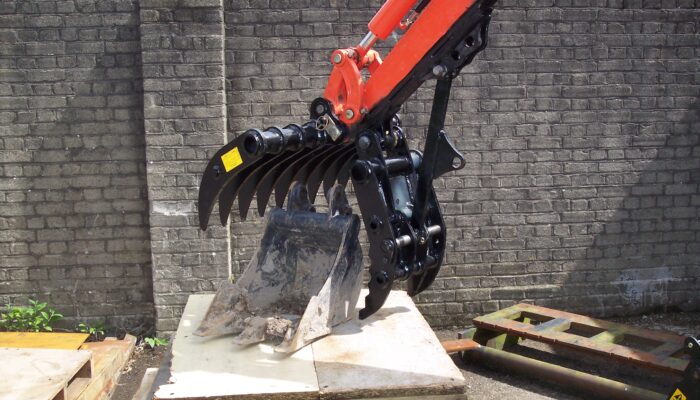 Photo_Pouce_mecanic_avec_rateau