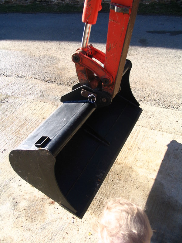 GODET DE CURAGE NEUF 100 CM PELLE JUSQU’À 1.8T A FABRIQUER – Image 4